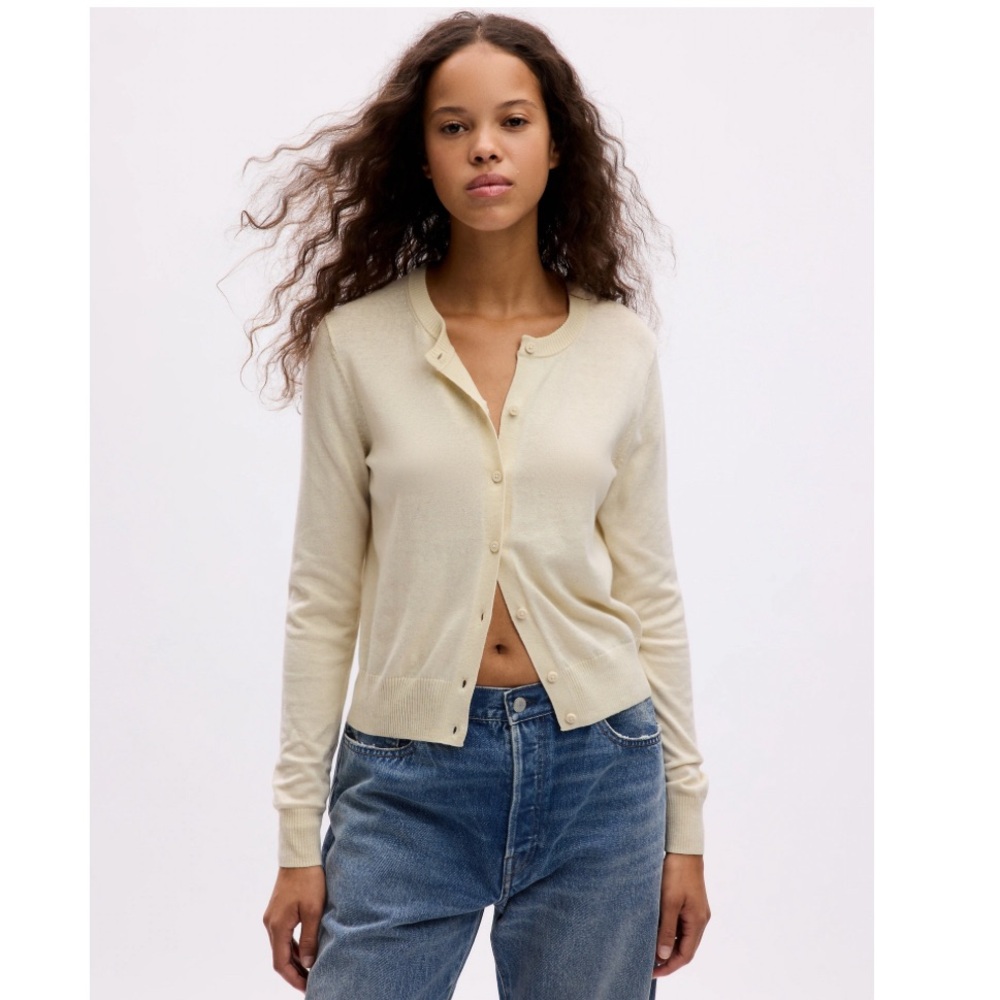 Gap - Light weight cashsoft cardigan- M- chino beige- NWOT